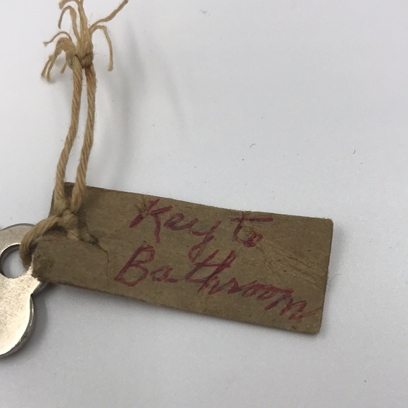 Vintage Bathroom Key from House on 10 Mile Bridge Rd. Must Bundle - Picture 4 of 6